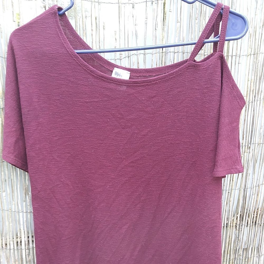 Kayleigh Maroon Off The Shoulder Straps Top - No Size Tag - See Measurements